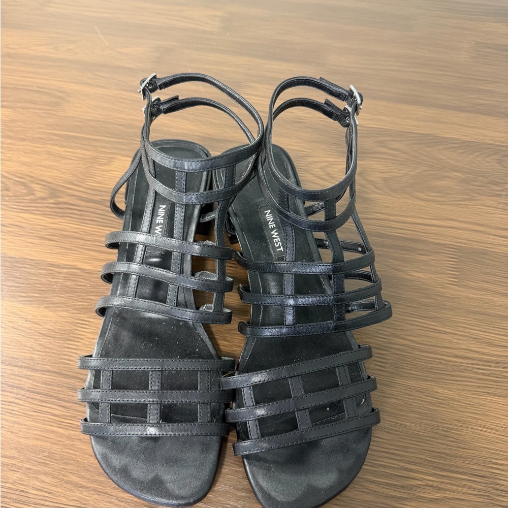 Nine West Black Strappy Leather Gladiator Sandals Sz 8 - Picture 6 of 8